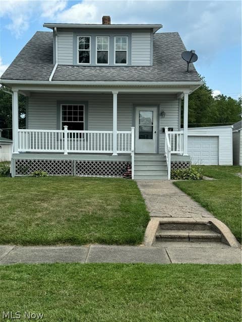 Photo for 165 E Vermont Avenue