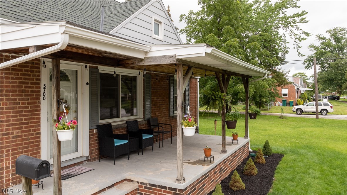 Crawford Realty Cos Maple Heights - Residential