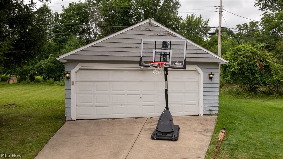 Crawford Realty Cos Maple Heights - Residential