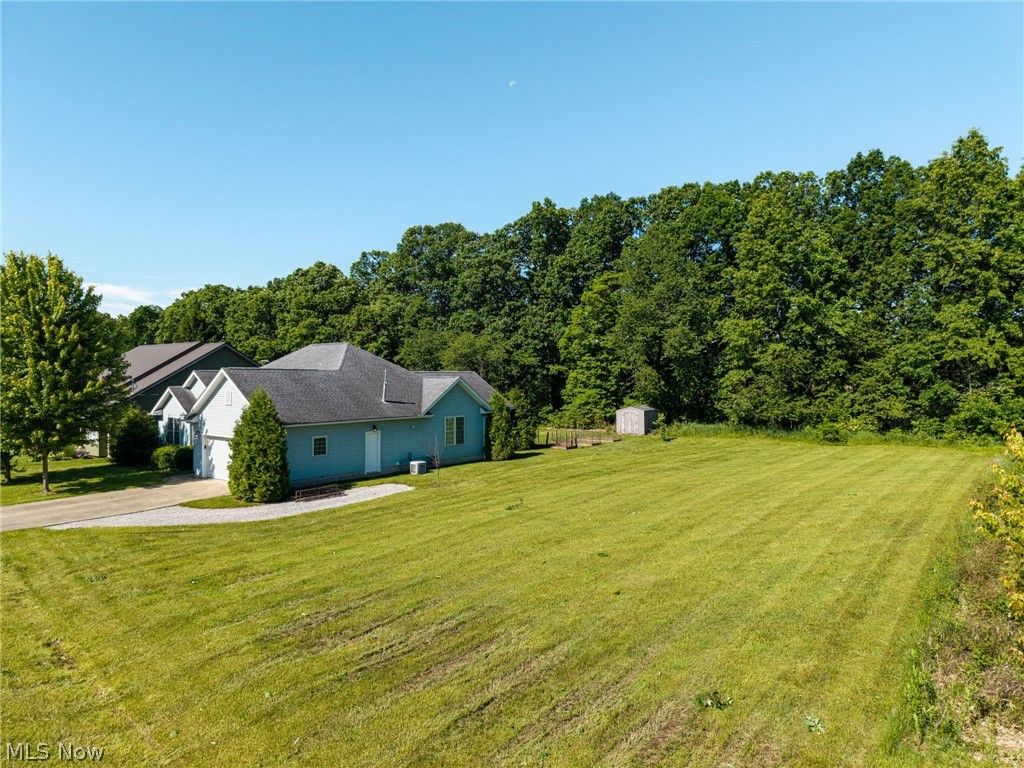 Photo of 3029 Cinnamon Drive W, West Salem, OH 44287 (MLS # 5216873)