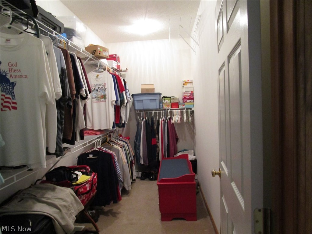 Hunters Pointe - Residential