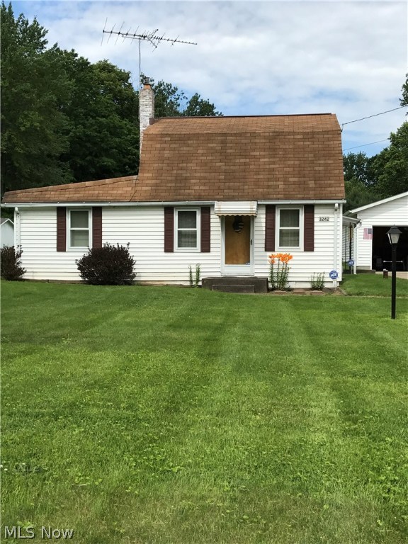 JUST REDUCED!!! $89,600.
CALL TODAY FOR AN APPOINTMENT TO SEE THIS...
Adorable Cape with .95 acres. 2+ car garage with workshop area). Outbuilding.
Furnace is A/C ready. Custom made Birch cabinets in kitchen.
Submersible pump (air tank)
First Floor laundry. Sun/Mud room is great for enjoying backyard living.