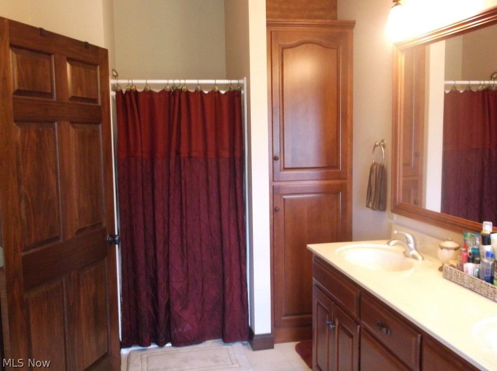 Pt Topowingo Gardens Sub - Residential