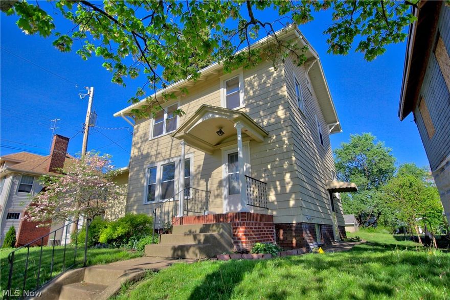 This move-in ready home in Vasser Park has so much character and charm from it's original days, but has been completely rehabbed and brought back to life!!! Kitchen and bathroom have been totally remodeled with new cabinetry, flooring, paint, and tile. All new windows, plumbing, A/C, water heater, and so much more! Beautiful built-ins, original hardwood floors, and neutral decor throughout! This home is a must-see and will not last at this price!!! *Exterior will be repainted when weather cooperates.