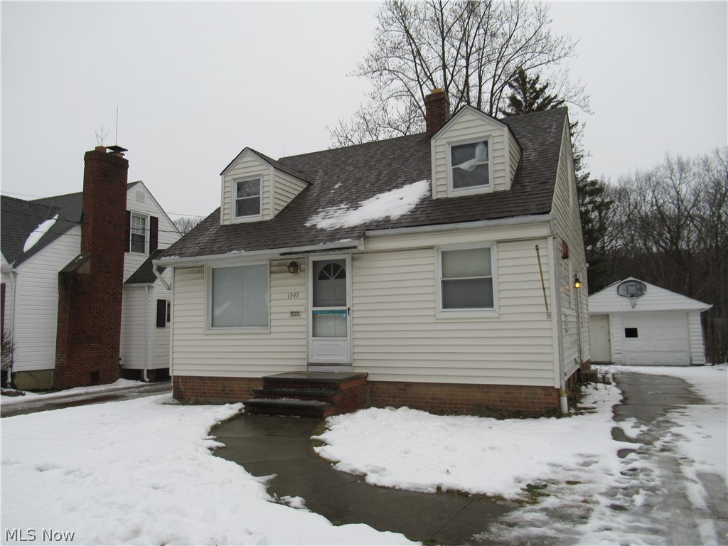 Awesome 3/1 with 1 car garage, just rehabbed great location.....Huge basement and nice sized yard