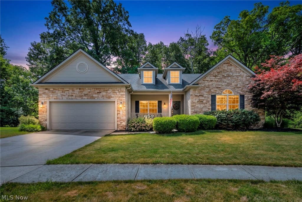 Photo of 880 Shadow Creek Trail, Amherst, OH 44001 (MLS # 5219437)
