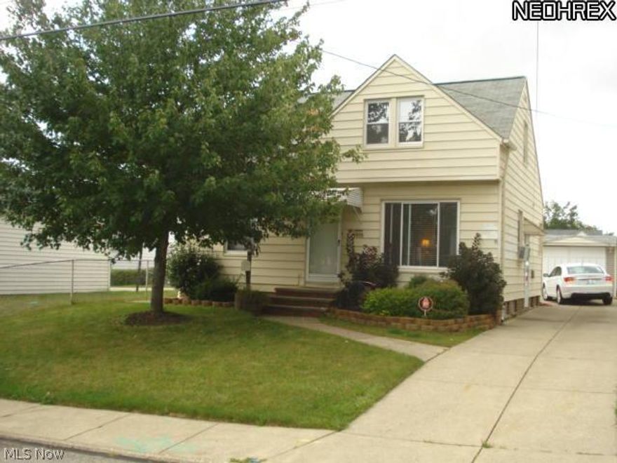 Well maintained 3 bedrm Bungalow on dead-end street. This home features newer windows, updated electric, glass block windows. Roof, windows, driveway & furnace were all updated in 2000. Home shows well.