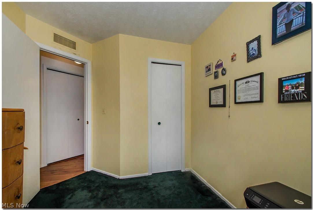 Cherry Ridge Condo - Residential