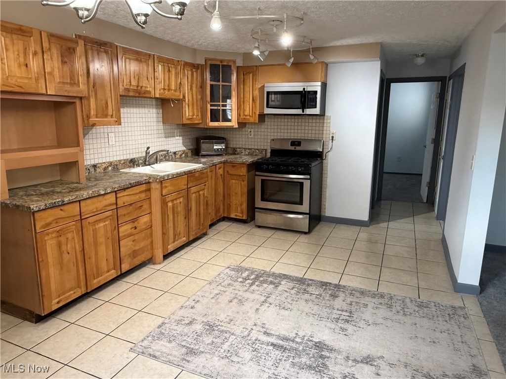 Photo of 4484 W 53rd Street, Cleveland, OH 44144 (MLS # 5167562)