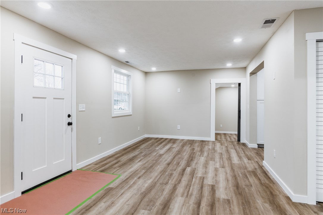 Casto Adn - Residential