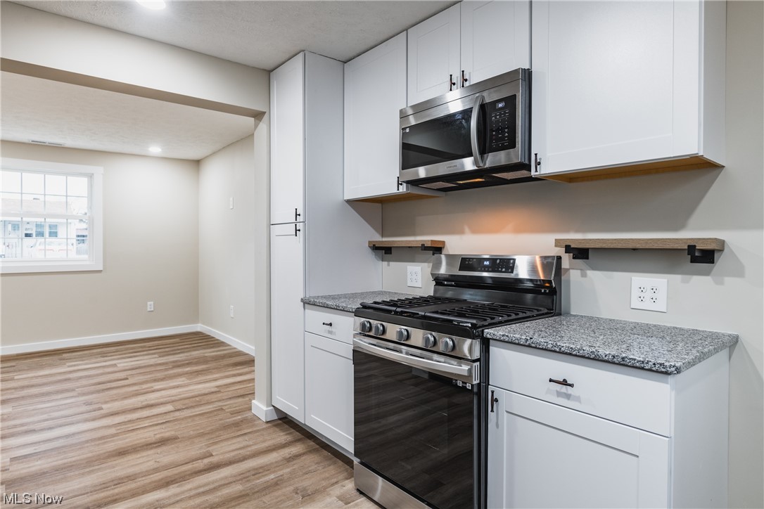 Casto Adn - Residential