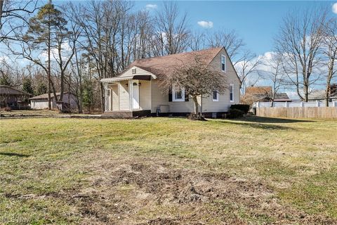 Tiny photo for 62 Jacobs Road, Hubbard, OH 44425 (MLS # 5190639)