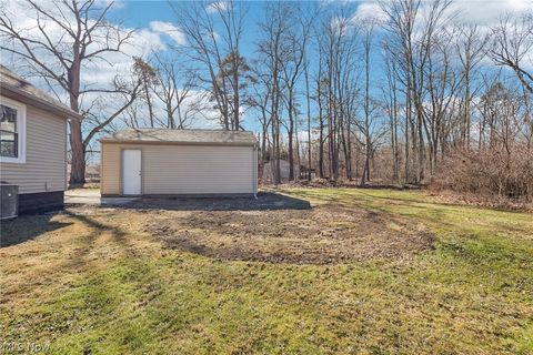 Tiny photo for 62 Jacobs Road, Hubbard, OH 44425 (MLS # 5190639)