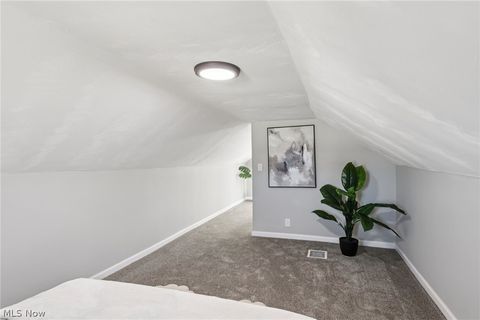 Tiny photo for 62 Jacobs Road, Hubbard, OH 44425 (MLS # 5190639)