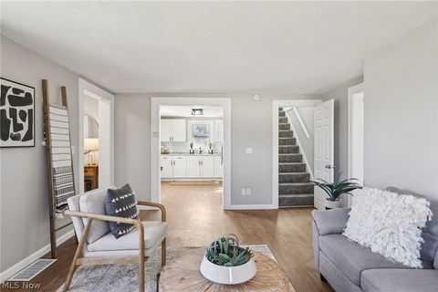 Tiny photo for 62 Jacobs Road, Hubbard, OH 44425 (MLS # 5190639)