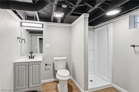 Tiny photo for 62 Jacobs Road, Hubbard, OH 44425 (MLS # 5190639)