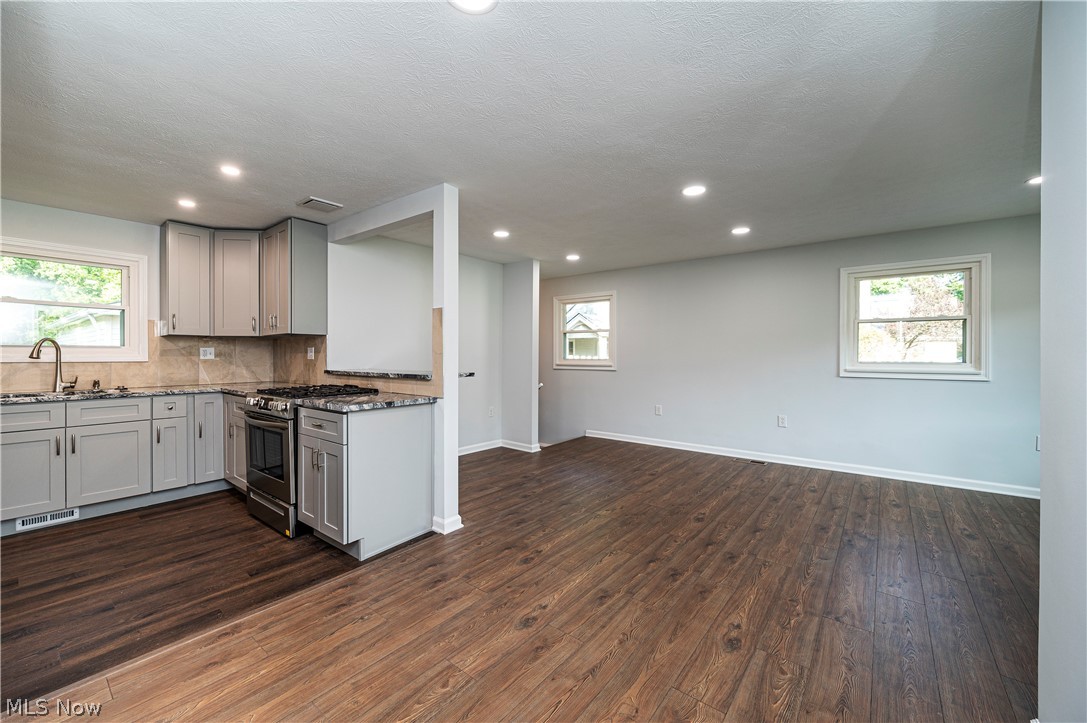 Euclid 12 - Residential