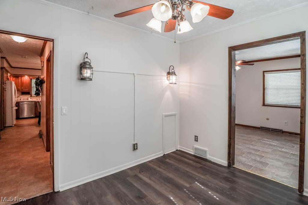509 9th Street, North Canton, Ohio image 22