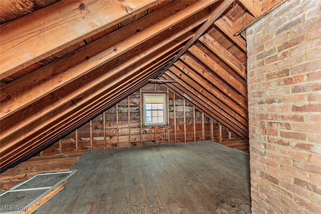 Cleveland Heights, Ohio 44118, United States, 3 Bedrooms Bedrooms, ,2 BathroomsBathrooms,Residential,Active,246190