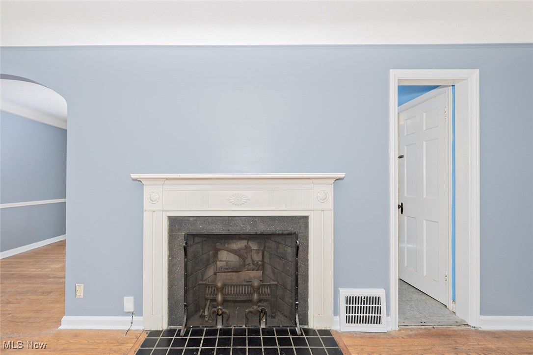 Cleveland Heights, Ohio 44118, United States, 3 Bedrooms Bedrooms, ,2 BathroomsBathrooms,Residential,Active,246190