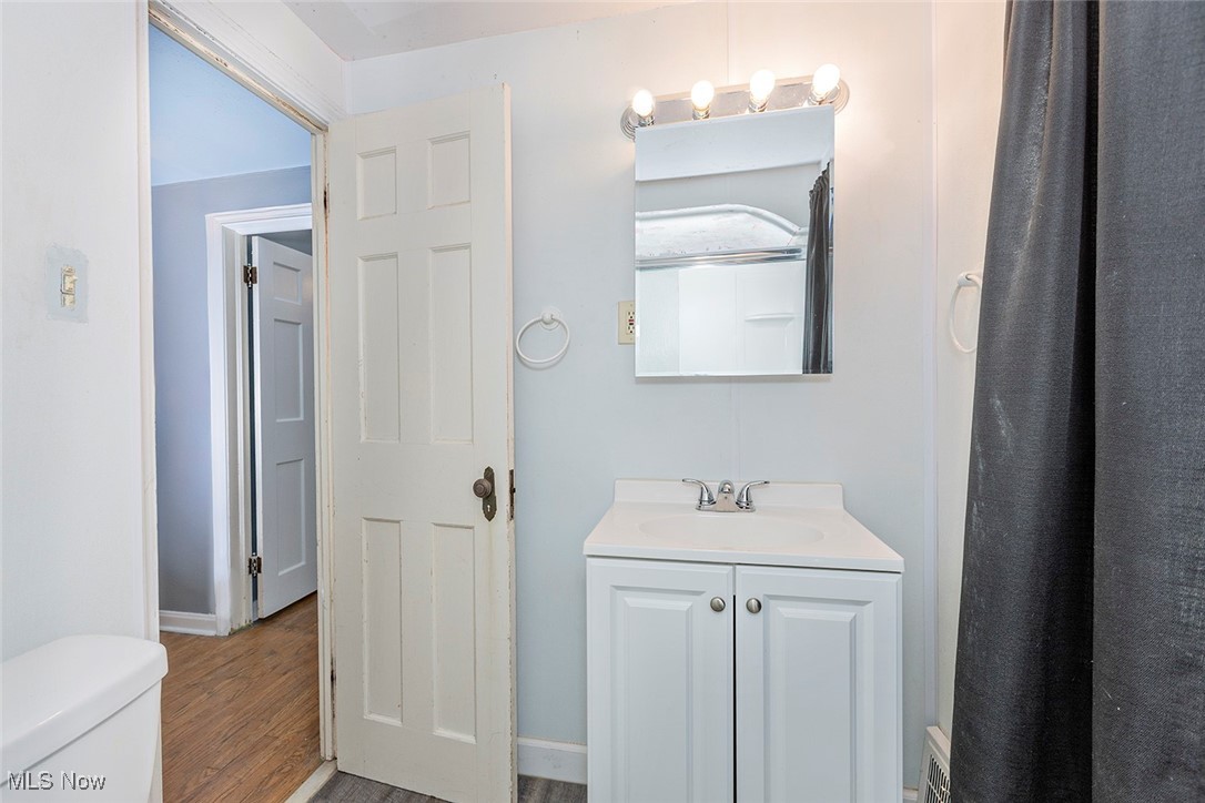 Cleveland Heights, Ohio 44118, United States, 3 Bedrooms Bedrooms, ,2 BathroomsBathrooms,Residential,Active,246190