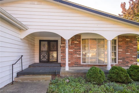 Tiny photo for 5148 Hickory Drive, Lyndhurst, OH 44124 (MLS # 5253880)
