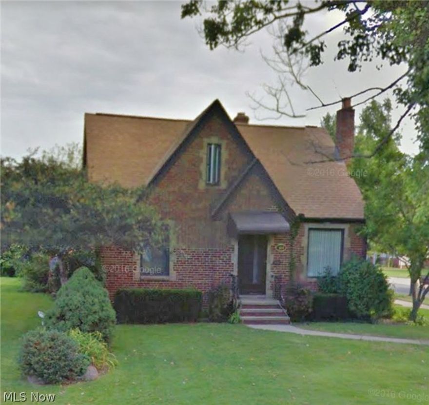 Charming full brick Cape Cod nestled on a quaint corner lot in Brooklyn Hts. This nicely maintained home boasts a freshly painted exterior(2017), new furnace, a/c & hot water tank. The finished basement supplies new carpet & tile and the kitchen has a new refrigerator & disposal(2016) and dishwasher(2017). Close to parks, shopping and quick interstate access.