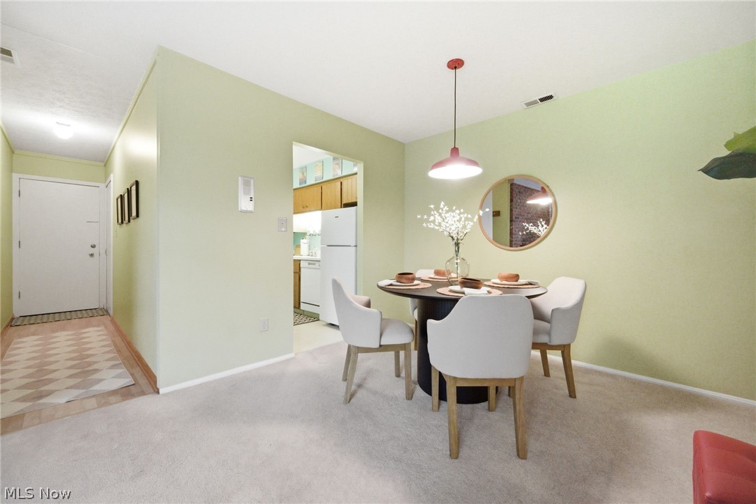 Heritage Circle Condo - Residential