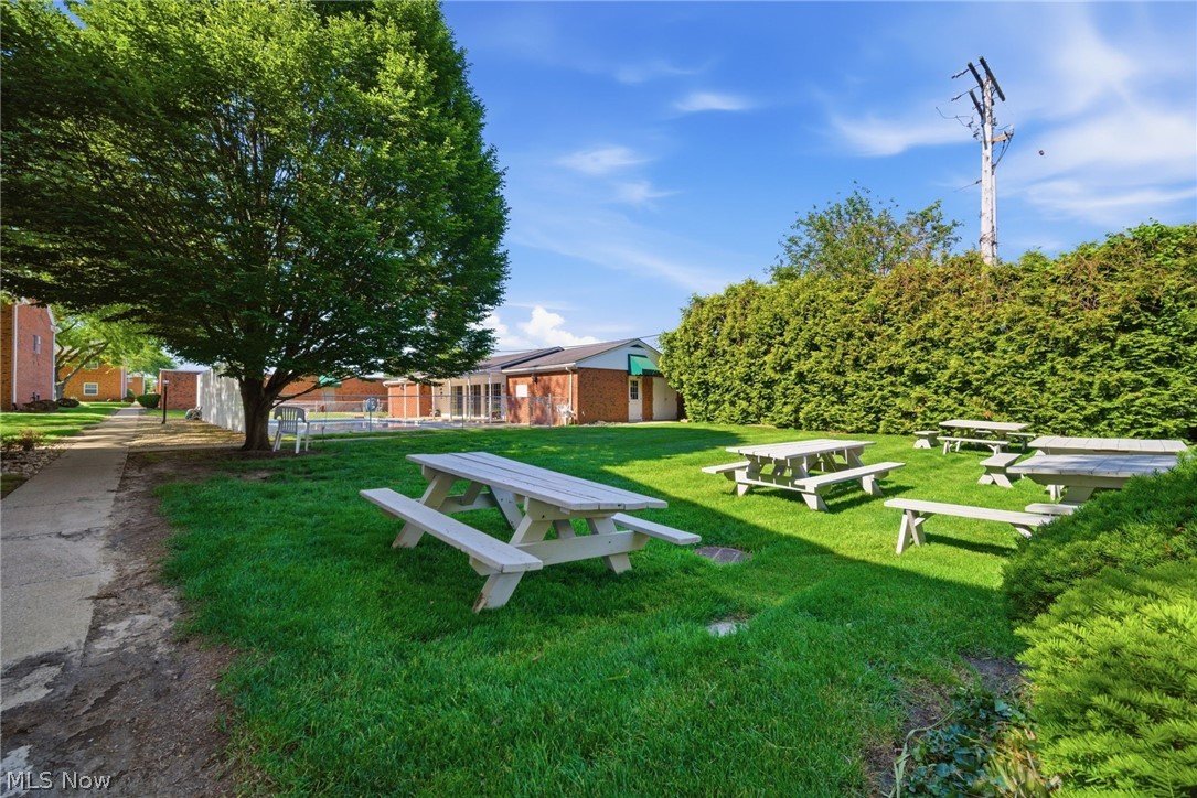 Heritage Circle Condo - Residential