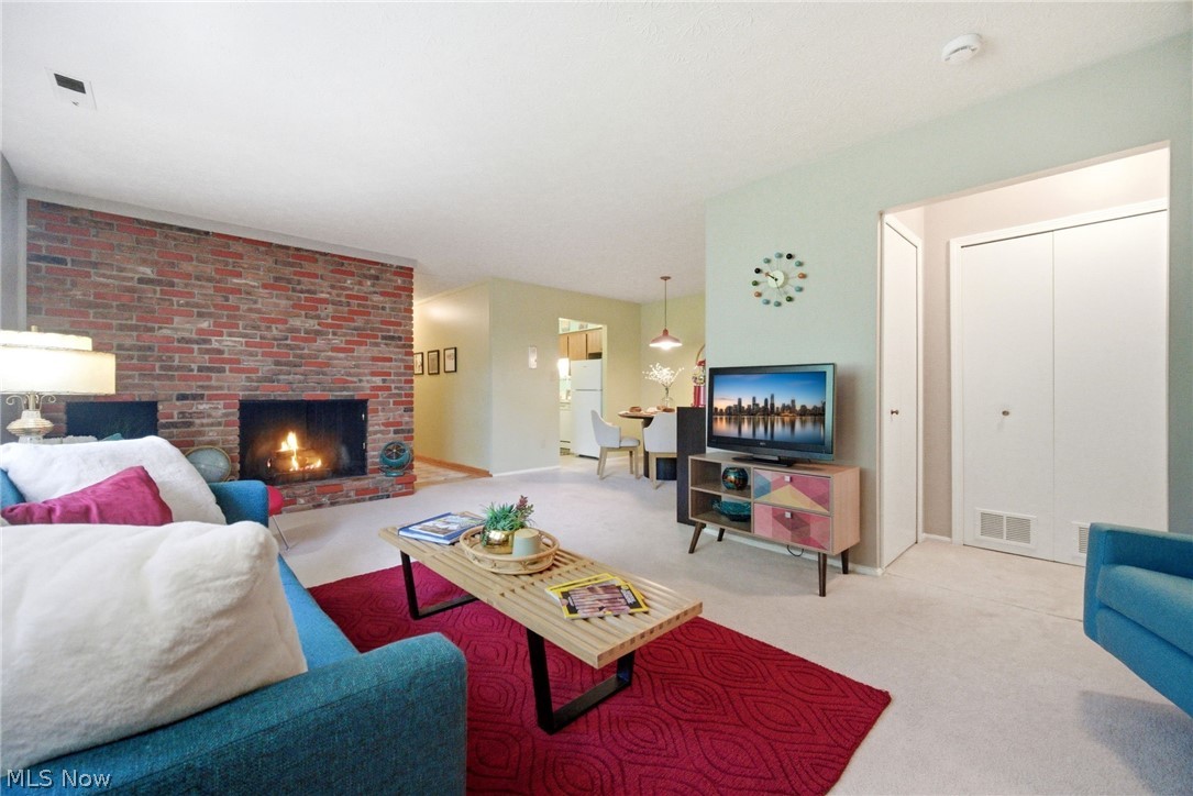 Heritage Circle Condo - Residential