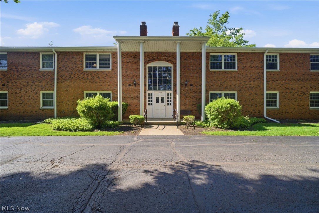 Heritage Circle Condo - Residential