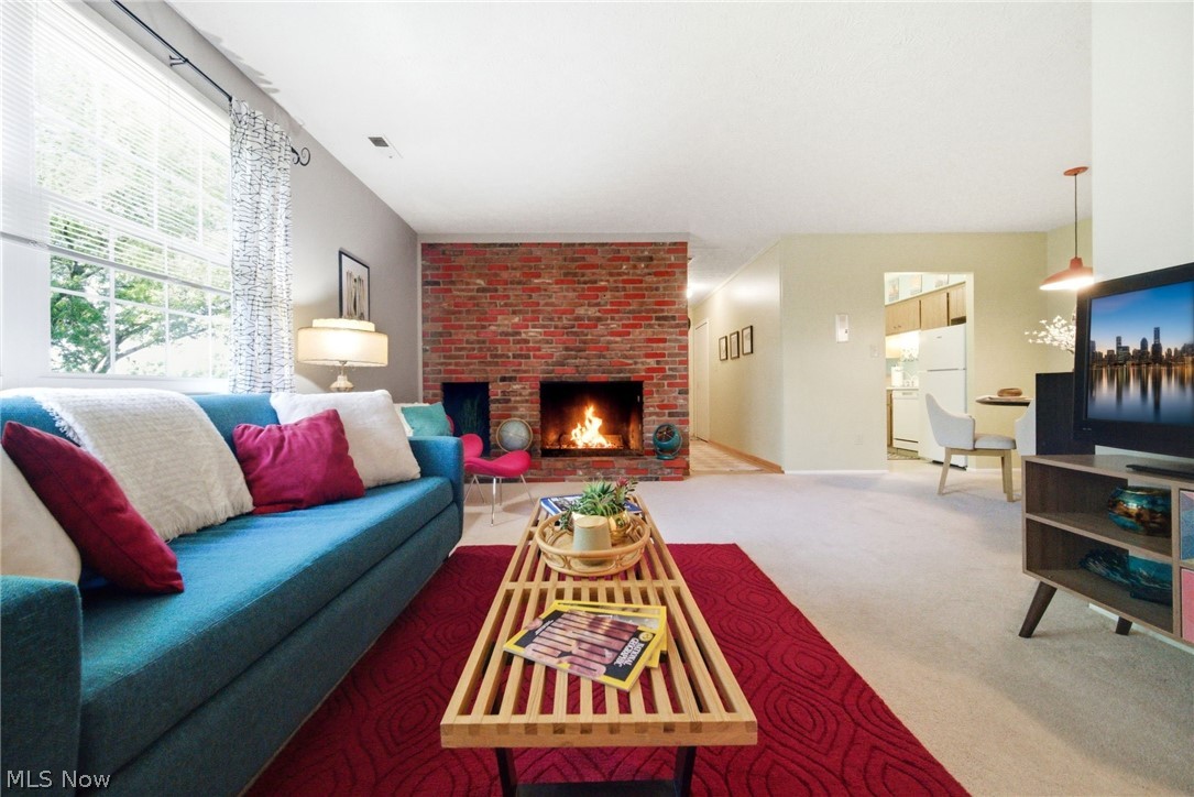 Heritage Circle Condo - Residential