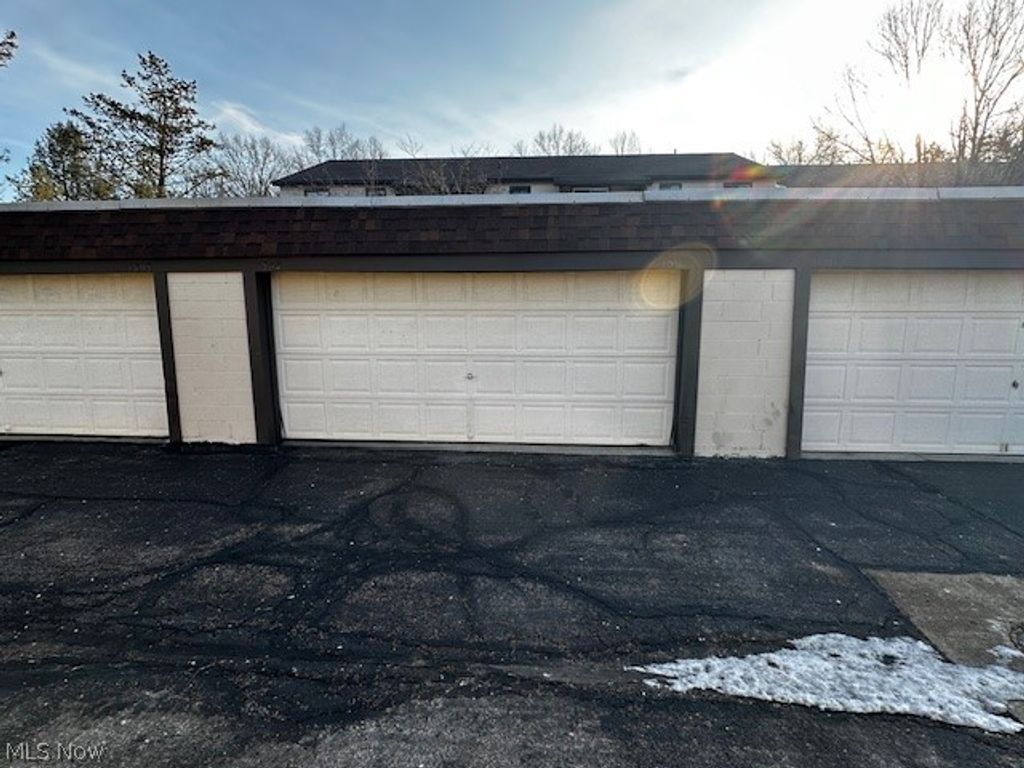 Photo of 27401 Westown Boulevard, Westlake, OH 44145 (MLS # 5184859)