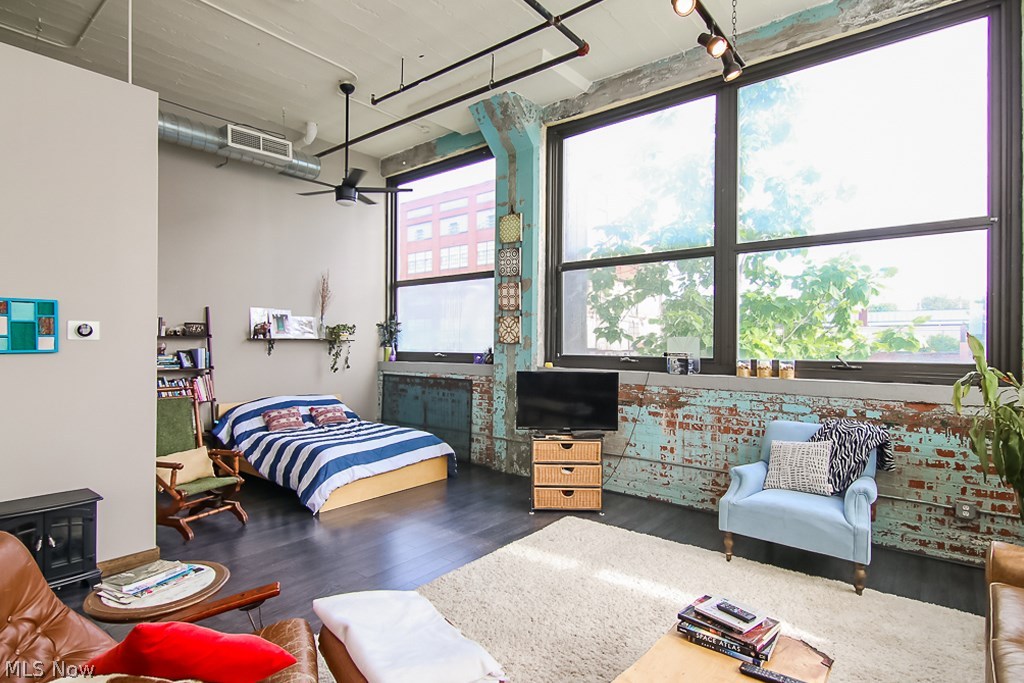 Painters Loft Condo - Residential
