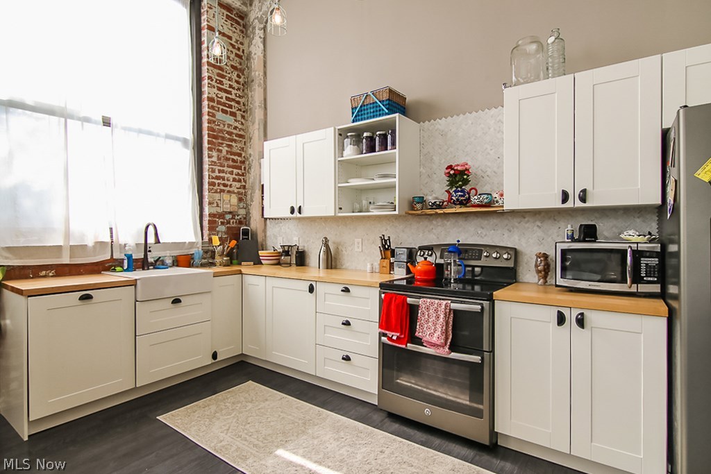 Painters Loft Condo - Residential