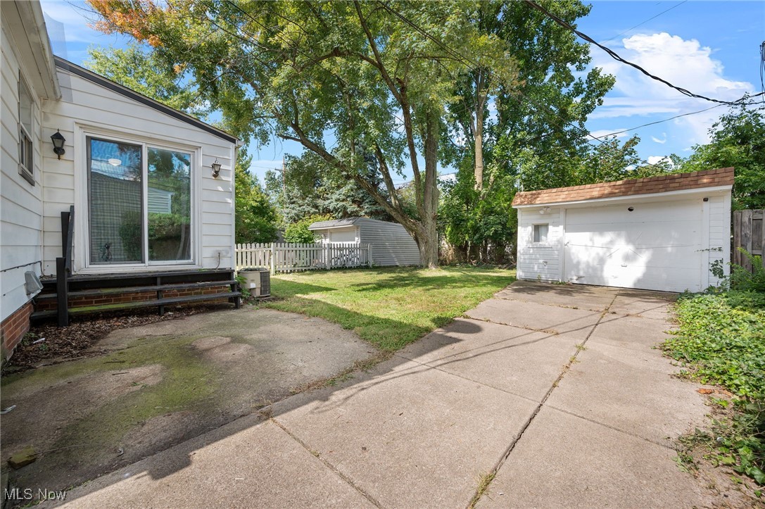 Oxford Manor - Residential