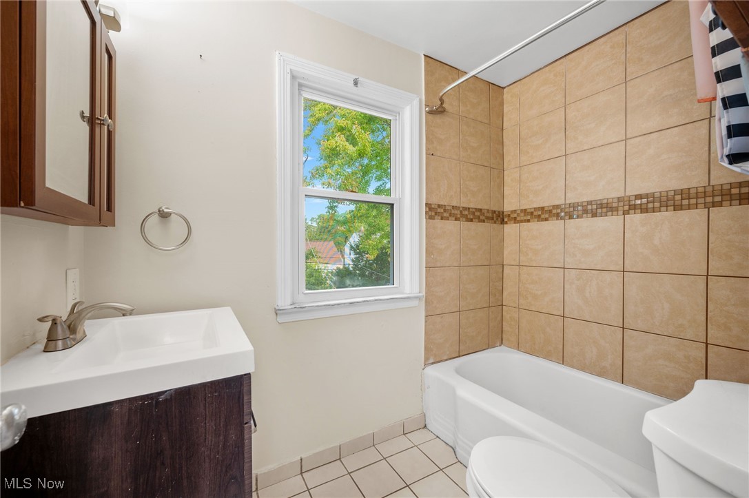 Oxford Manor - Residential