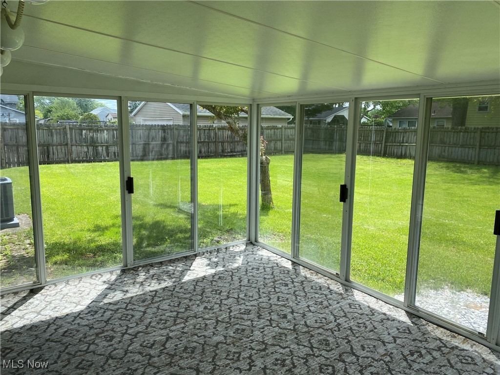 2733 W 37th Street, Lorain, Ohio image 16