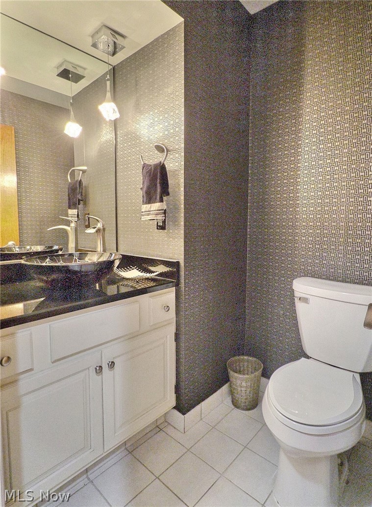 Fairmount Court Condo - Residential