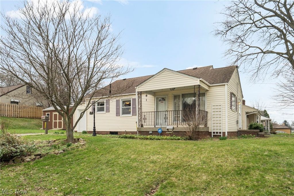 Photo of 4454 2nd Street NW, Canton, OH 44708 (MLS # 5197336)