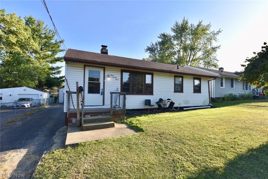 Great 3 bedroom ranch home looking for a new owner. Nicely sized living room leads to kitchen with ample work space.  3 generously sized bedrooms.  Full basement with second bath.  Detached 2 car garage.  Great value for the price. Call for a private showing.