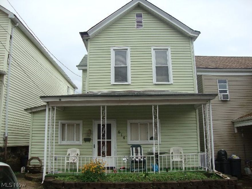 Court Ordered Bidding by Private Selling Officer.  Bidding ends August 7, 2019 @11am EST & is online only. According to public record this Single family home has 3 bedroom & 1 bath. Information is thought to be correct but not guaranteed. SOLD 100% AS-IS w/all faults. Buyer Premium is added to the high bid. 10% deposit($1,000 min) due w/i 24 hours of bidding end.