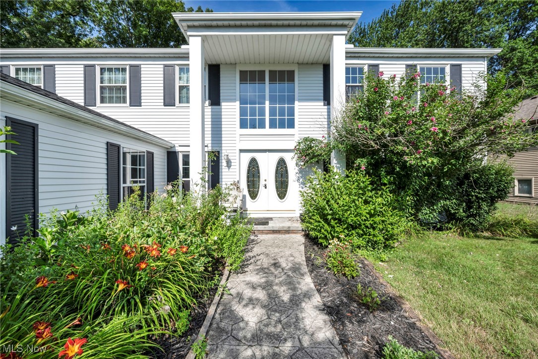 3844 Woodpath Trail