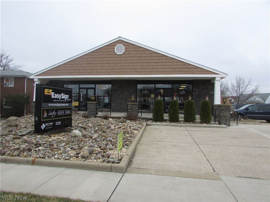 2000+ square feet of prime location in Cuyahoga Falls.  Very near the new Portage Crossings.  Roughly 1600 square feet is built out and ready.  ample parking.  High traffic area.