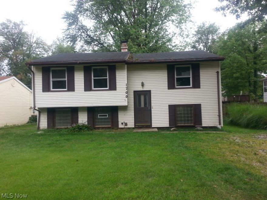 Nice Bi-level home in a great location! This spacious home offers lots of room for entertaining and plenty of windows for natural light. Also has glass sliders leading out to the back deck overlooking a nice backyard. HUD homes are sold AS-IS. Buyer is responsible for due diligence and inquiry of all property information/condition. Buyer is responsible for any/all inspections and related costs and is to assume any/all POS violations if applicable. Ask your agent for details and submit offer for this property on line. HUD Case #412-556754.