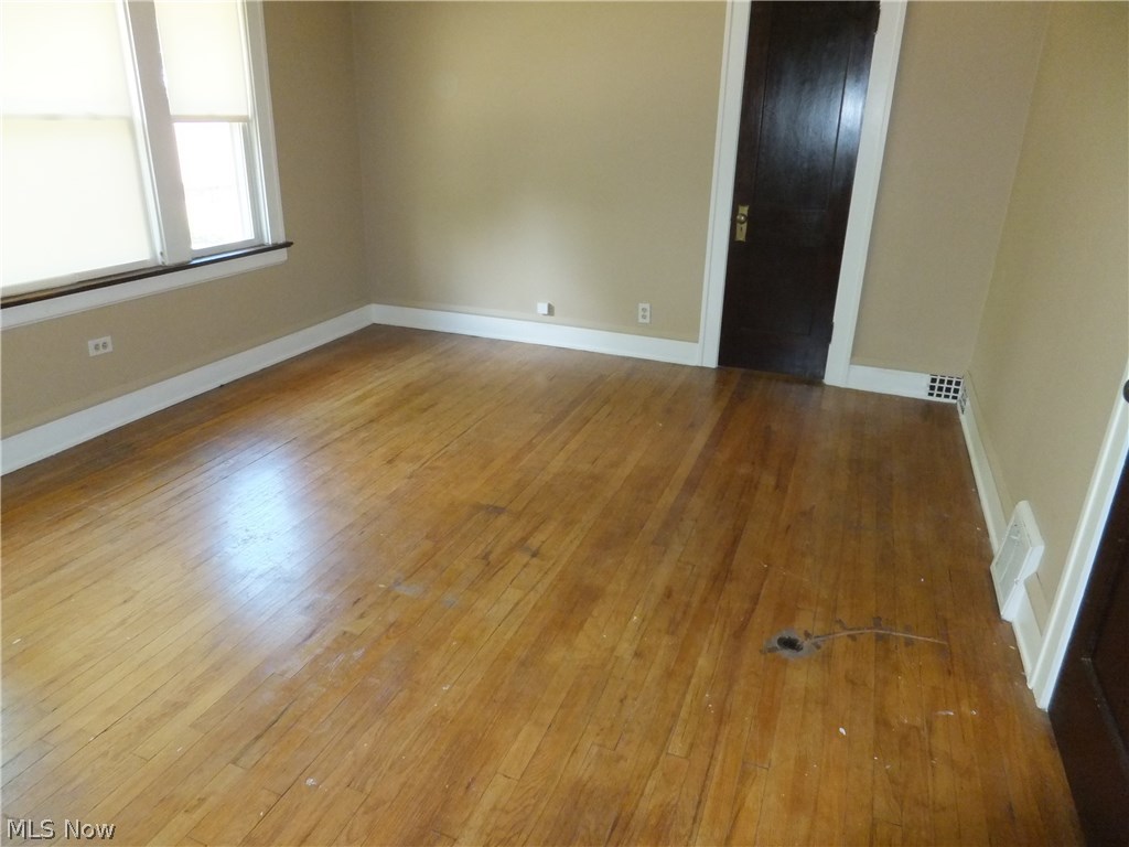 Economy R/E Bldg Cos Crestview - Residential