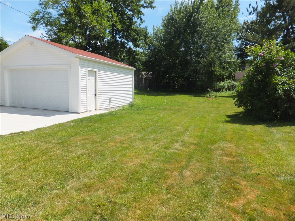 Economy R/E Bldg Cos Crestview - Residential