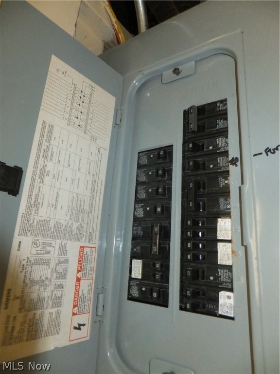 Economy R/E Bldg Cos Crestview - Residential