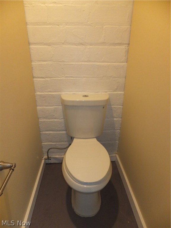 Economy R/E Bldg Cos Crestview - Residential