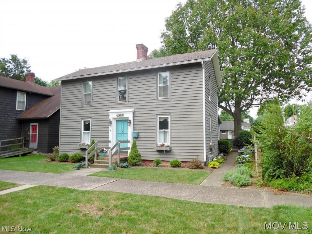 Classic salt box style home with beautiful naturally finished random width wood floors. Spacious kitchen with "see through" to the family room for a very open feet. Beautiful level back yard with a brick patio and sidewalk with access to the family room.First floor living possible by using living room as a bedroom. Mitsubishi "mini-split" system on first floor for supplemental heat and air conditioning. #5247 Elem: Washington Elementary School Elem/Bus: N JrHigh: Marietta Middle School School JrHigh/Bus: N High: Marietta High School High/Bus: N Fire: CIT Police: CTY PossFreeGas: N ;SQFT=Fin L1:1346, Fin L2:860, Fin Bsmt:0, Fin Above:2206, Fin Total:2206, Unfin Bsmt:656, Unfin Above:656;GAR= 2 Car Det